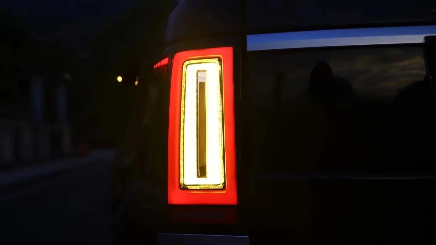 For Range Rover vogue 2013-2022 LED Tail Lamp Upgrade to Cullinan Style  Modified Converted Rear Light